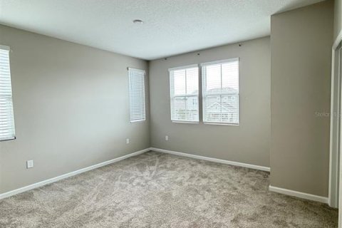 Снять в аренду таунхаус в Киссимми, Флорида 3 спальни, 139.91м2, № 2208947 - фото 12