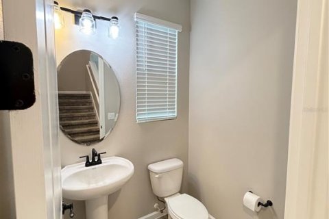Снять в аренду таунхаус в Киссимми, Флорида 3 спальни, 139.91м2, № 2208947 - фото 7
