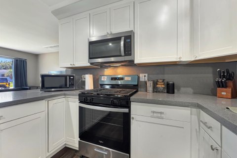 Casa en venta en Hollywood, Florida, 2 dormitorios, 88.07 m2 № 2250518 - foto 18