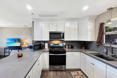 Casa en venta en Hollywood, Florida, 2 dormitorios, 88.07 m2 № 2250518 - foto 16