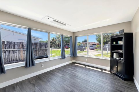 Casa en venta en Hollywood, Florida, 2 dormitorios, 88.07 m2 № 2250518 - foto 21