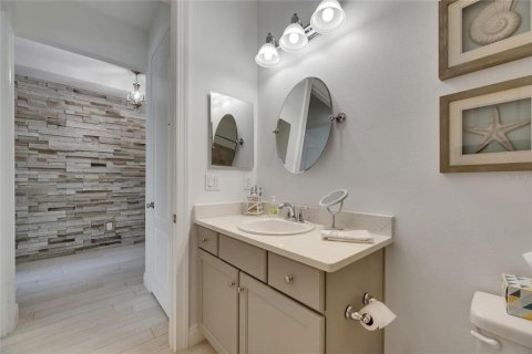 Villa ou maison à vendre à Apollo Beach, Floride: 4 chambres, 257.71 m2 № 1656795 - photo 16