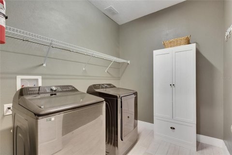 Villa ou maison à vendre à Apollo Beach, Floride: 4 chambres, 257.71 m2 № 1656795 - photo 23