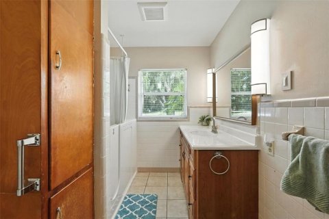 House in Tavares, Florida 2 bedrooms, 105.91 sq.m. № 1839981 - photo 21