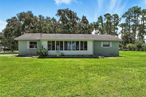 House in Tavares, Florida 2 bedrooms, 105.91 sq.m. № 1839981 - photo 4