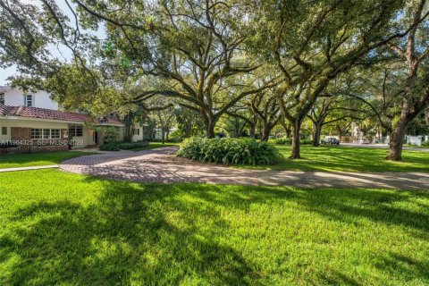 Terreno en venta en Miami, Florida № 2028922 - foto 12