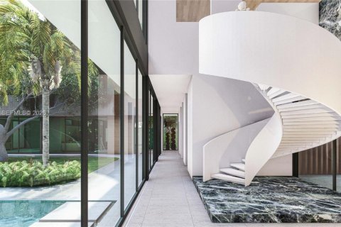 Terreno en venta en Miami, Florida № 2028922 - foto 19