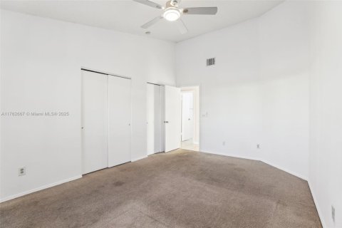 Купить виллу или дом в Киссимми, Флорида 3 спальни, 123.19м2, № 1969486 - фото 22