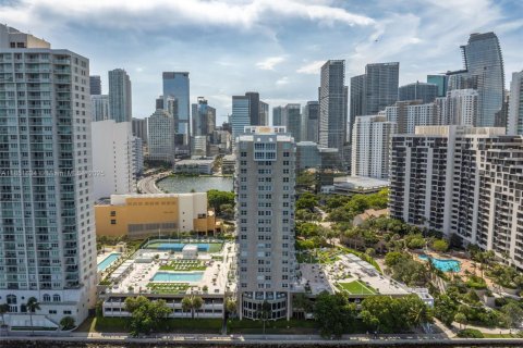 Condo in Miami, Florida, 1 bedroom  № 1871537 - photo 27