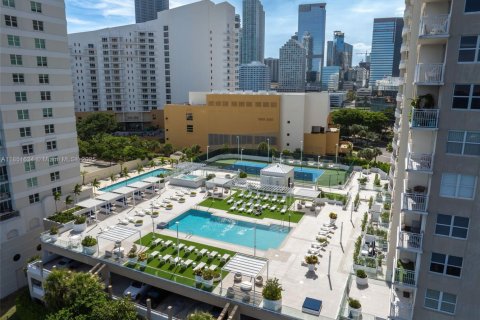 Condo in Miami, Florida, 1 bedroom  № 1871537 - photo 29