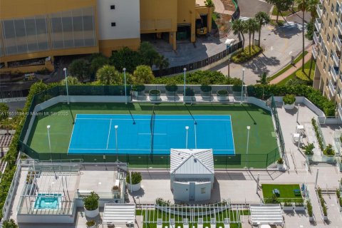 Condo in Miami, Florida, 1 bedroom  № 1871537 - photo 28