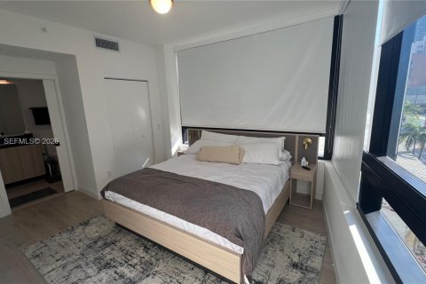 Condo in Miami, Florida, 2 bedrooms  № 2241168 - photo 4