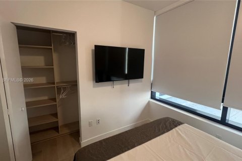 Condo in Miami, Florida, 2 bedrooms  № 2241168 - photo 9