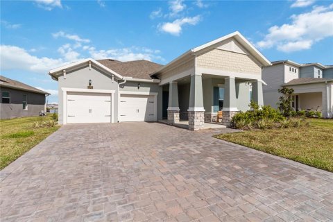 House in Orlando, Florida 4 bedrooms, 325.53 sq.m. № 1572342 - photo 2