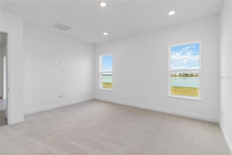 House in Orlando, Florida 4 bedrooms, 325.53 sq.m. № 1572342 - photo 18