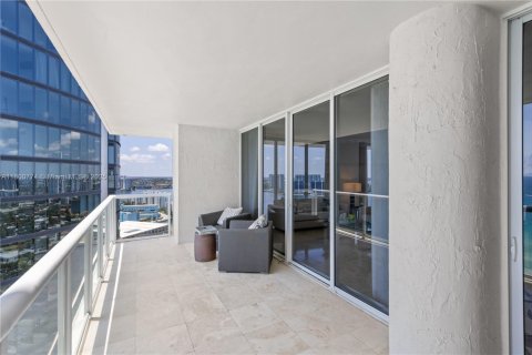Condo in Sunny Isles Beach, Florida, 2 bedrooms  № 1727944 - photo 7