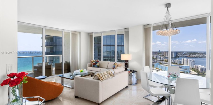 Condo in Sunny Isles Beach, Florida, 2 bedrooms № 1727944