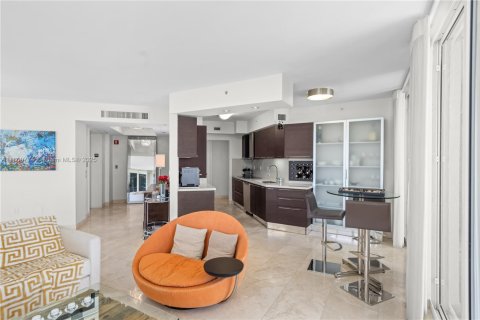 Condo in Sunny Isles Beach, Florida, 2 bedrooms  № 1727944 - photo 4