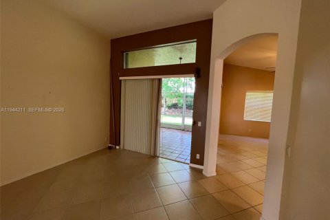 House in Lake Worth, Florida 3 bedrooms, 184.88 sq.m. № 2000644 - photo 6