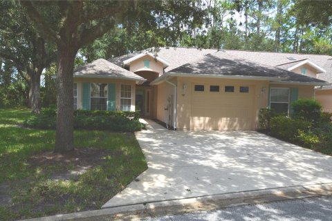 Touwnhouse à vendre à Palm Coast, Floride: 2 chambres, 122.17 m2 № 1903009 - photo 1