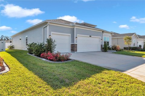Villa ou maison à vendre à Ocala, Floride: 4 chambres, 212.93 m2 № 1574930 - photo 1