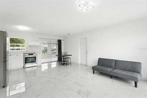 Villa ou maison à vendre à Bradenton, Floride: 2 chambres, 74.97 m2 № 2408957 - photo 11