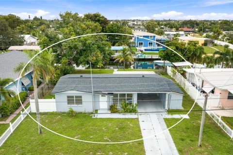 Villa ou maison à vendre à Bradenton, Floride: 2 chambres, 74.97 m2 № 2408957 - photo 4