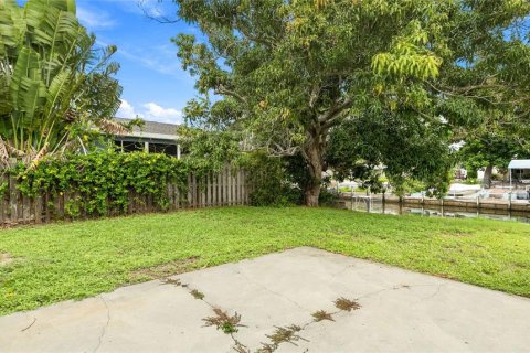 Villa ou maison à vendre à Bradenton, Floride: 2 chambres, 74.97 m2 № 2408957 - photo 29