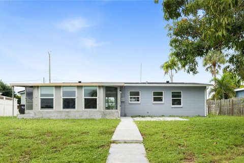 Villa ou maison à vendre à Bradenton, Floride: 2 chambres, 74.97 m2 № 2408957 - photo 28
