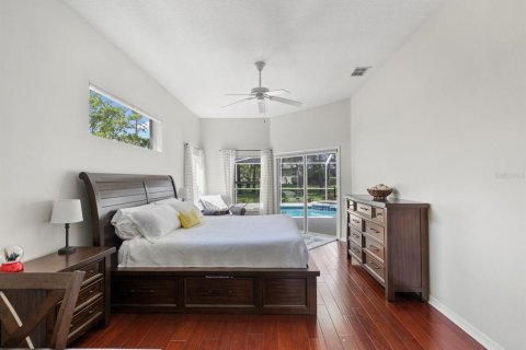 House in Spring Hill, Florida 4 bedrooms, 231.61 sq.m. № 2138404 - photo 21