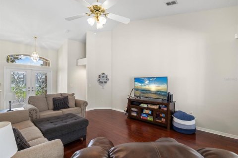 House in Spring Hill, Florida 4 bedrooms, 231.61 sq.m. № 2138404 - photo 19