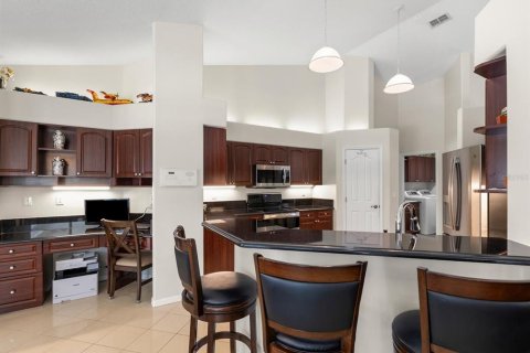 House in Spring Hill, Florida 4 bedrooms, 231.61 sq.m. № 2138404 - photo 16