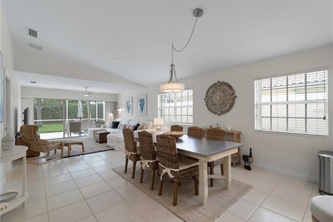 Villa ou maison à vendre à Sarasota, Floride: 2 chambres, 157.28 m2 № 1675655 - photo 6