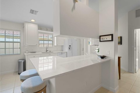 Villa ou maison à vendre à Sarasota, Floride: 2 chambres, 157.28 m2 № 1675655 - photo 10