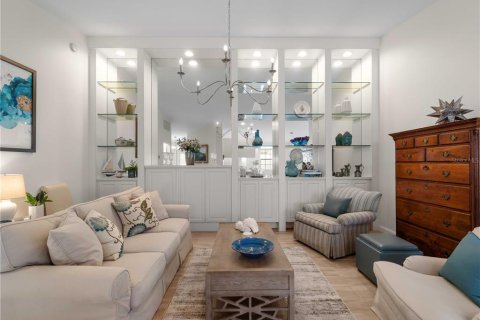 Villa ou maison à vendre à Sarasota, Floride: 2 chambres, 157.28 m2 № 1675655 - photo 5
