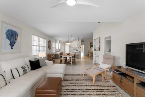 Villa ou maison à vendre à Sarasota, Floride: 2 chambres, 157.28 m2 № 1675655 - photo 17