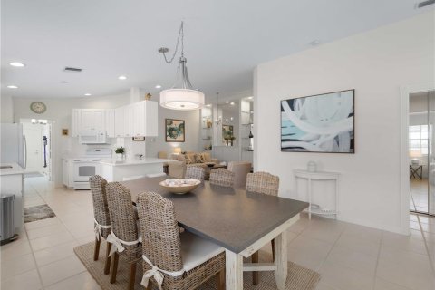 Villa ou maison à vendre à Sarasota, Floride: 2 chambres, 157.28 m2 № 1675655 - photo 12