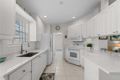 Villa ou maison à vendre à Sarasota, Floride: 2 chambres, 157.28 m2 № 1675655 - photo 8