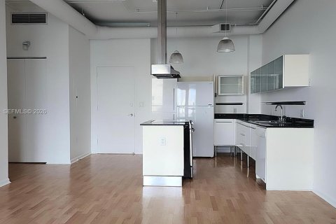 Copropriété à louer à Miami, Floride: 2 chambres, 80.55 m2 № 2066492 - photo 5