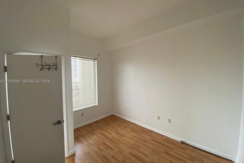Copropriété à louer à Miami, Floride: 2 chambres, 80.55 m2 № 2066492 - photo 9