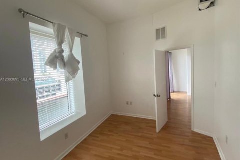 Copropriété à louer à Miami, Floride: 2 chambres, 80.55 m2 № 2066492 - photo 7