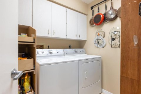Купить кондоминиум в Сарасота, Флорида 7 комнат, 171.5м2, № 1837585 - фото 30