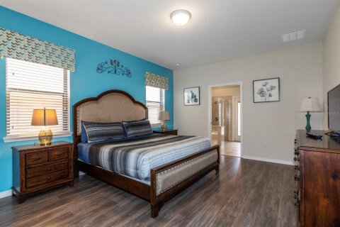 House in Kissimmee, Florida 9 bedrooms, 407.93 sq.m. № 1354277 - photo 13