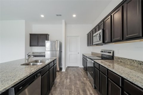 Villa ou maison à louer à Haines City, Floride: 4 chambres, 185.06 m2 № 1797418 - photo 5