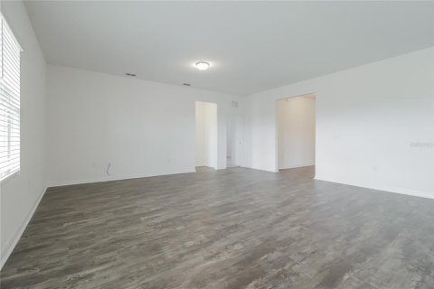 Villa ou maison à louer à Haines City, Floride: 4 chambres, 185.06 m2 № 1797418 - photo 3
