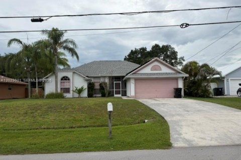 Casa en venta en Port St. Lucie, Florida, 3 dormitorios, 151.34 m2 № 2078112 - foto 3