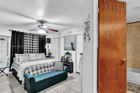 Купить виллу или дом в Майами-Дейд, Флорида 3 спальни, 147.06м2, № 1950121 - фото 8