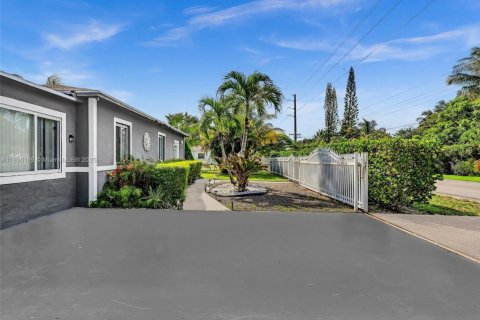 Casa en Miami-Dade, Florida 3 dormitorios, 147.06 m2 № 1950121