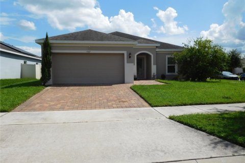 House in Kissimmee, Florida 3 bedrooms, 155.61 sq.m. № 2320937 - photo 17