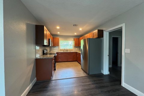 Villa ou maison à vendre à Orlando, Floride: 3 chambres, 101.45 m2 № 2291736 - photo 3